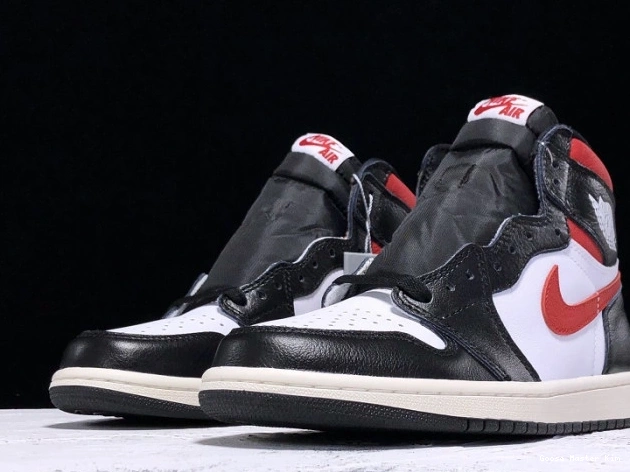 'Gym Retro Air Jordan 1 OG 061 High - 555088 Red' 0808